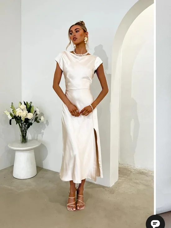 Selfie Leslie-Lucinda Twist Back Midi Dress Champagne - Picture 1 of 5